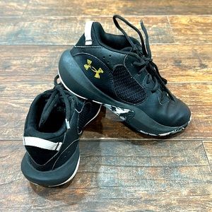 Under Armour Basketball Sneakers
